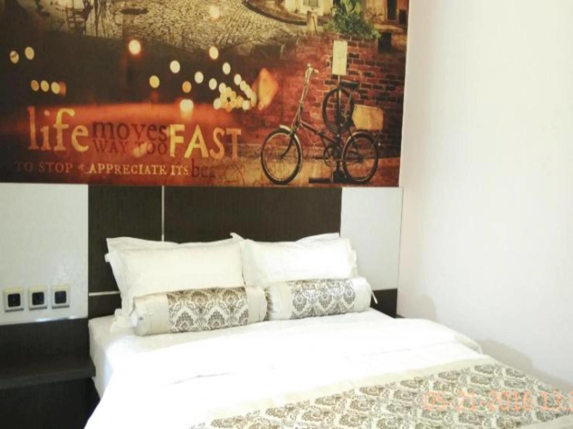 Malang City Boulevard Homestay Esterno foto