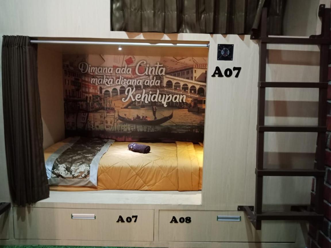 Malang City Boulevard Homestay Esterno foto