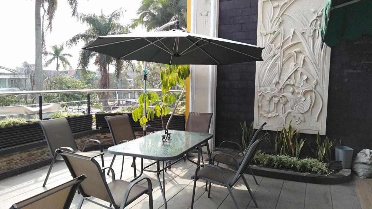Malang City Boulevard Homestay Esterno foto