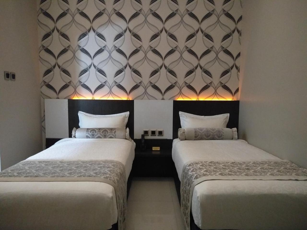 Malang City Boulevard Homestay Esterno foto