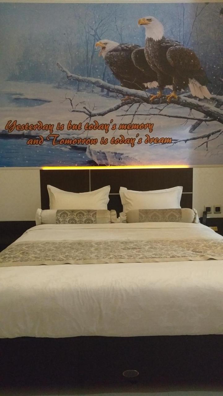 Malang City Boulevard Homestay Esterno foto